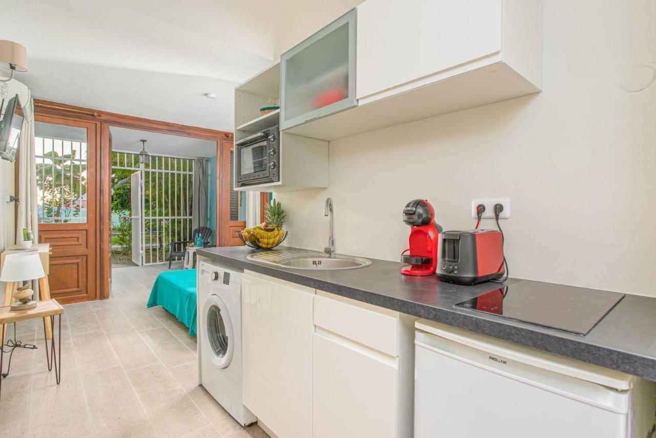 Studio Corail 5 Min A Pied De La Plage - 1Br Studio 5Min Walk From Nice Beach Sainte-Anne Exterior foto